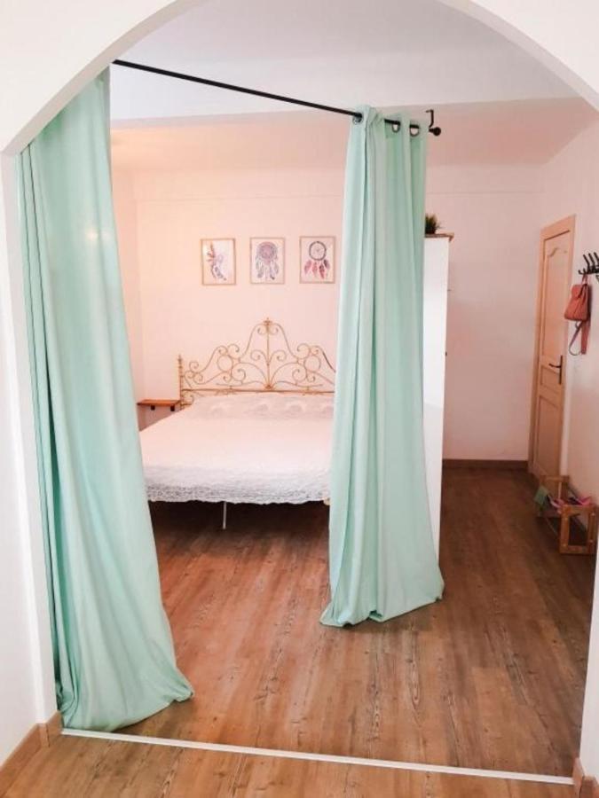 Thekeystudio, Studio Menta In Centre, 4 Minutes From The Sea Apartamento Bordighera Exterior foto